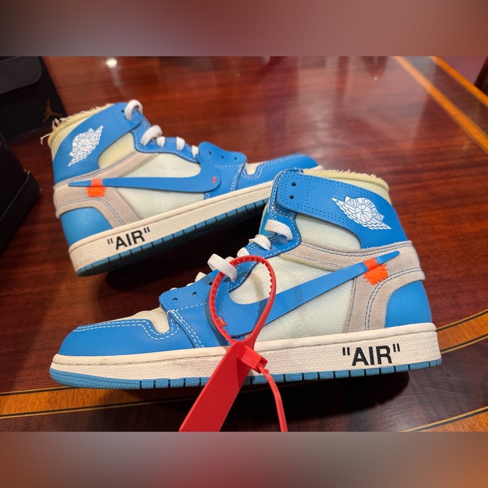 Jordan 1 Retro High OG 'University Blue' Men’s Sneakers